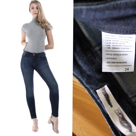 KanCan NWOT Dark Wash Skinny Mid Rise Jeans 24 00 - Picture 2 of 12
